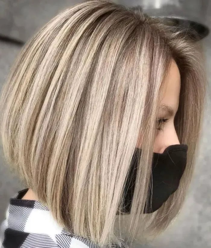 Sharp Chin A-Line Bob Ash Blonde, Straight