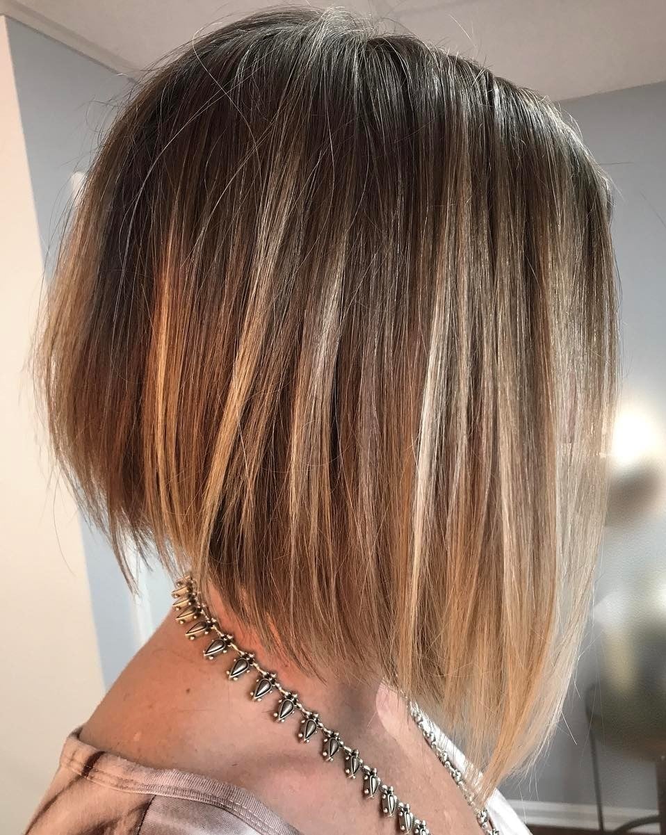 Collarbone A-Line Bob With Blonde Highlights