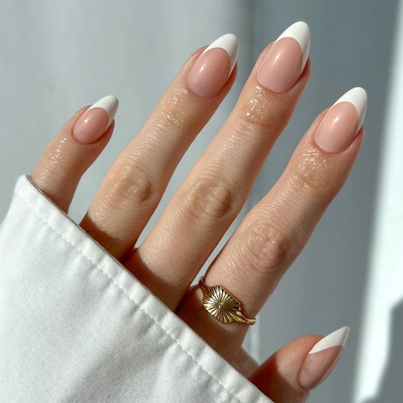 Sheer Pink Classic French Medium Almond Sheer Pink Classic French Medium Almond — Almond French Tip Nails