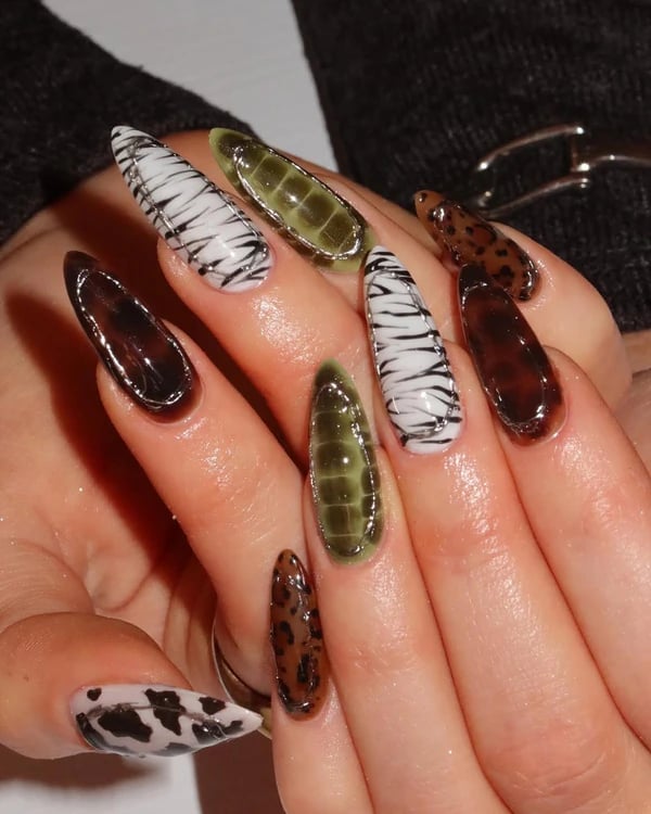 Long Stiletto Mixed Animal Prints with Jelly Finish Long Stiletto Mixed Animal Prints with Jelly Finish — Animal Print Nails