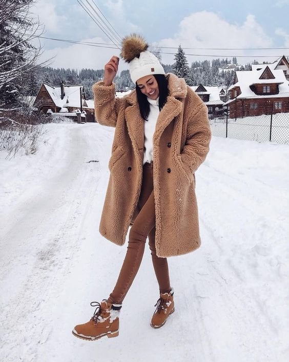 Teddy Coat With Slim Brown Pants Teddy Coat With Slim Brown Pants — Apres Ski Outfits
