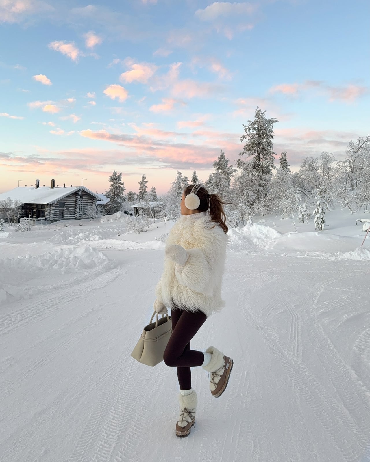 White Fluffy Jacket With Brown Leggings White Fluffy Jacket With Brown Leggings — Apres Ski Outfits