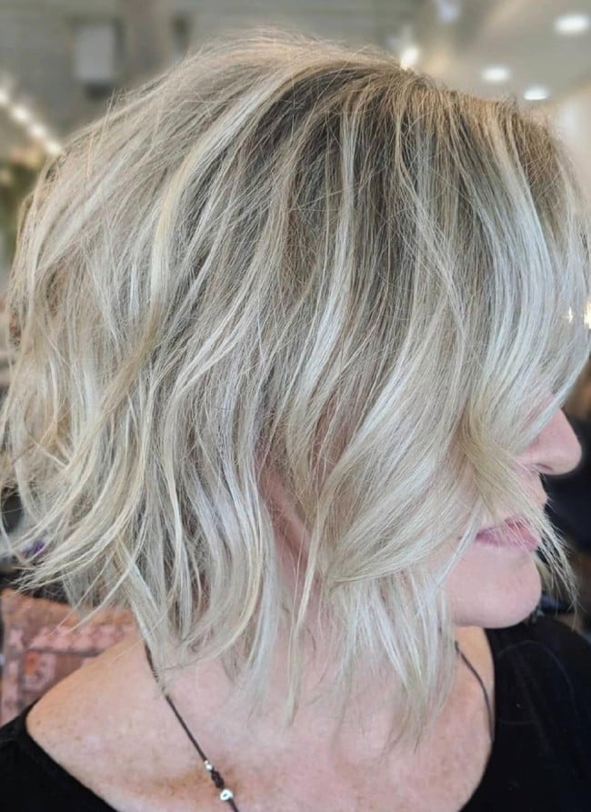 Collarbone Lob With Curtain Bangs And Dark Roots Collarbone Lob With Curtain Bangs And Dark Roots — Ash Blonde