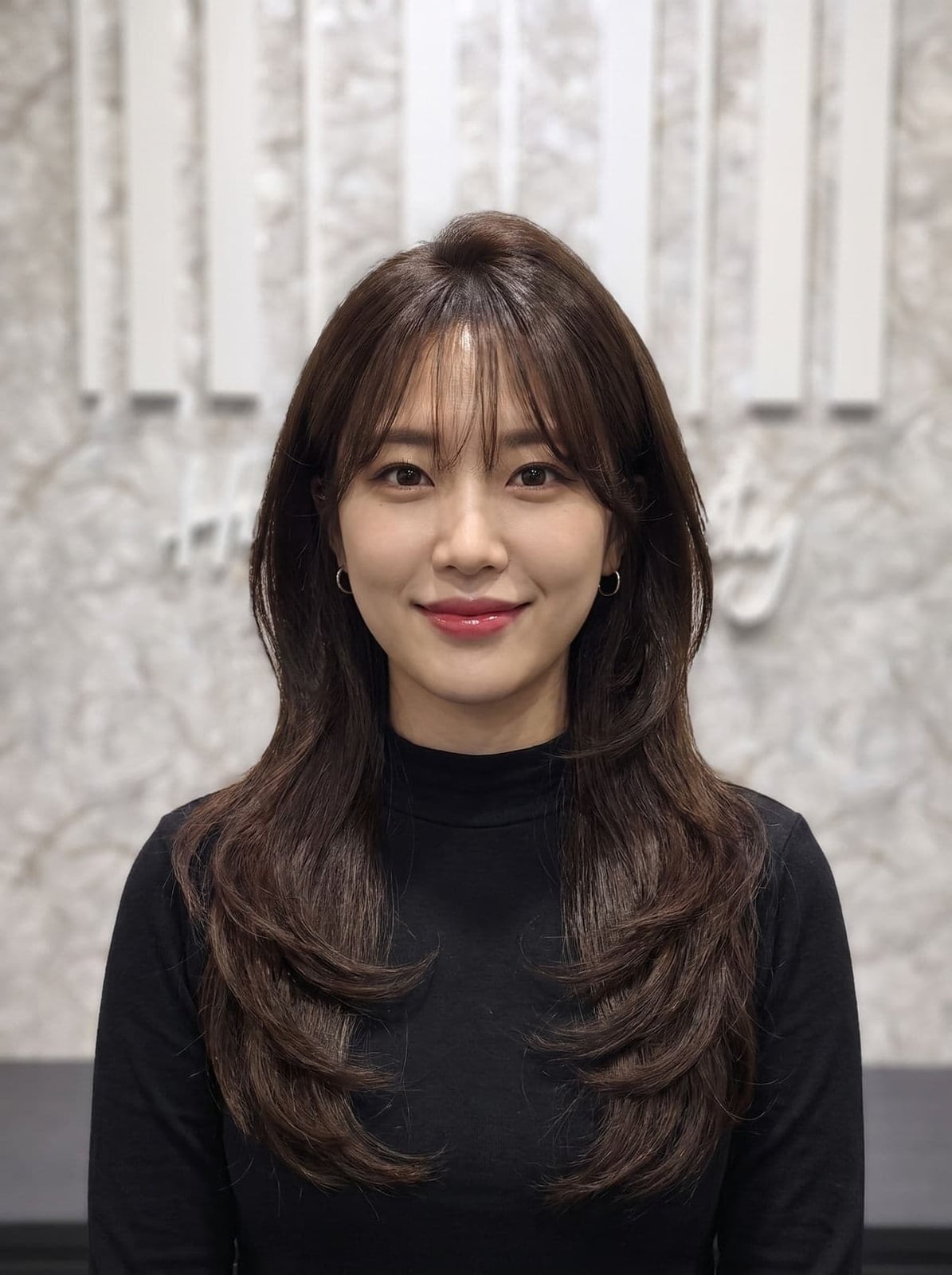 Dark Brown Lob With Soft Curtain Bangs Dark Brown Lob With Soft Curtain Bangs — Asian Haircuts