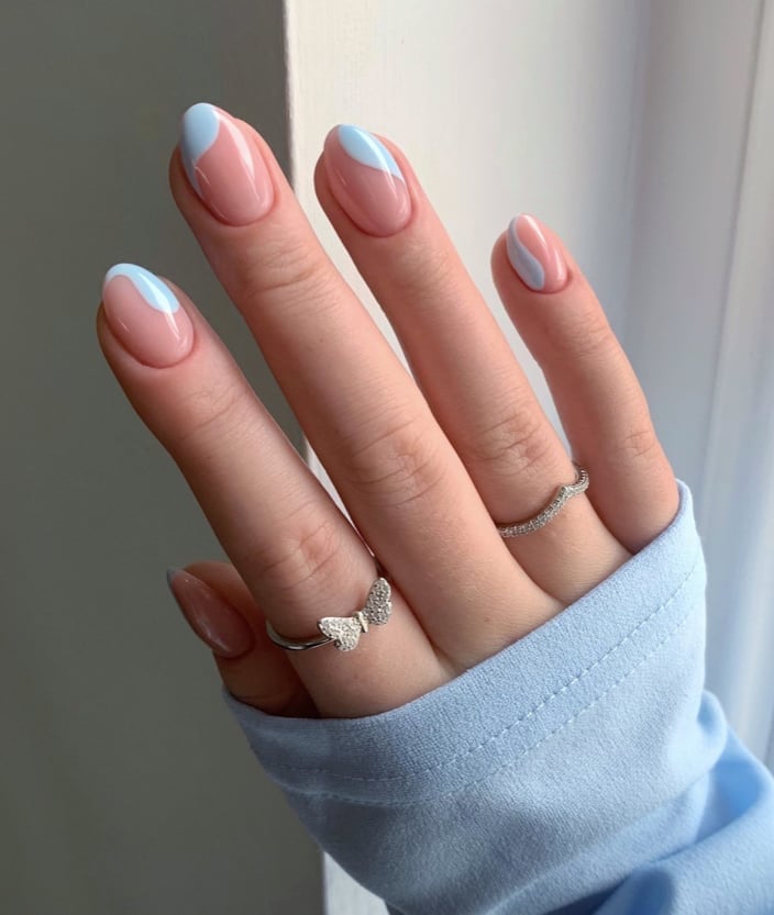 Medium Almond Sheer Pink With Blue French Medium Almond Sheer Pink With Blue French — Baby Blue Nails