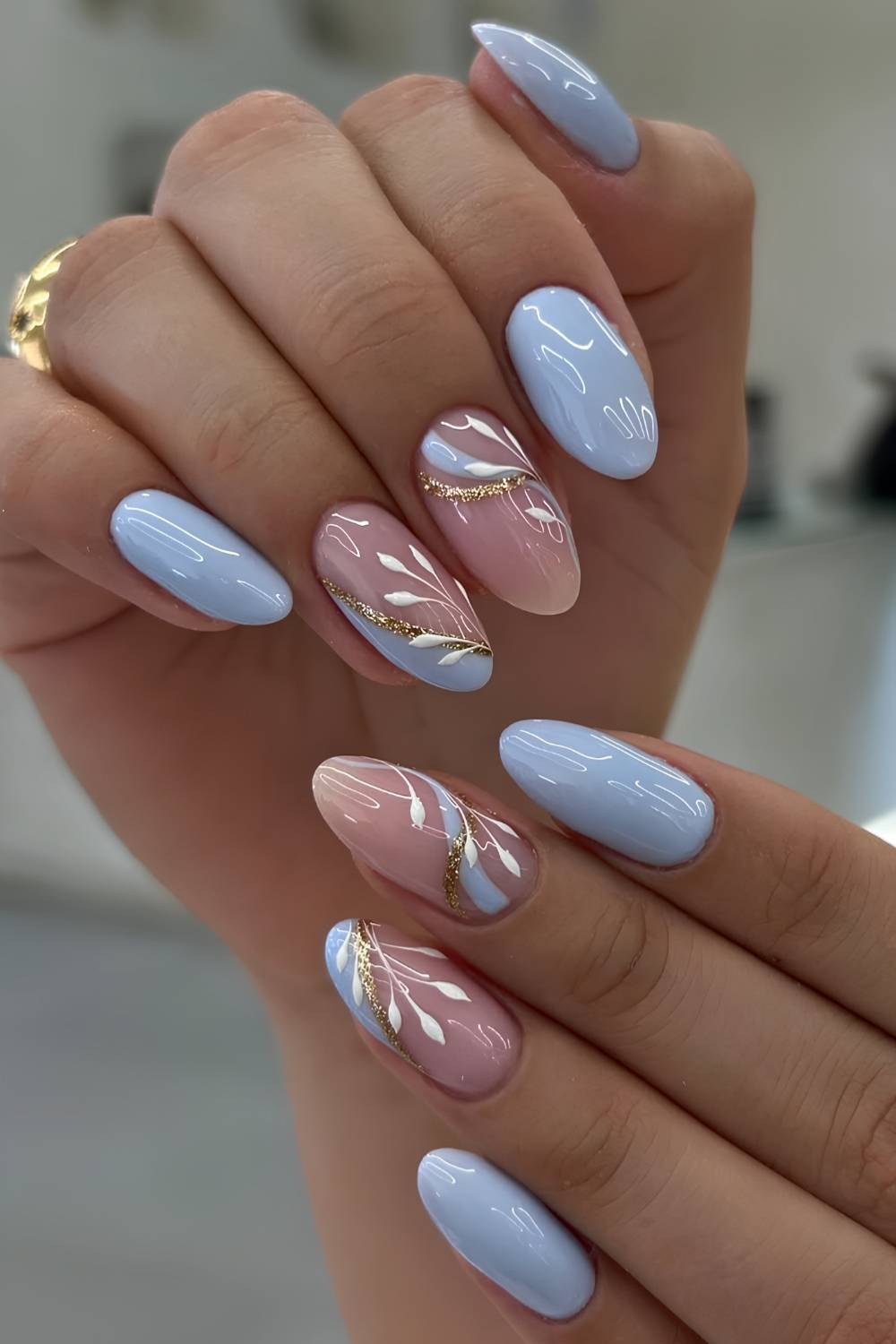 Medium Oval Blue And Pink With Gold Lines Medium Oval Blue And Pink With Gold Lines — Baby Blue Nails