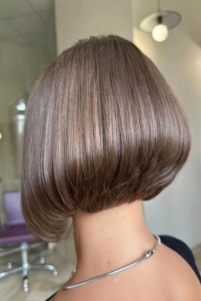 Collarbone Stacked Bob Ash Brown — Back Haircuts