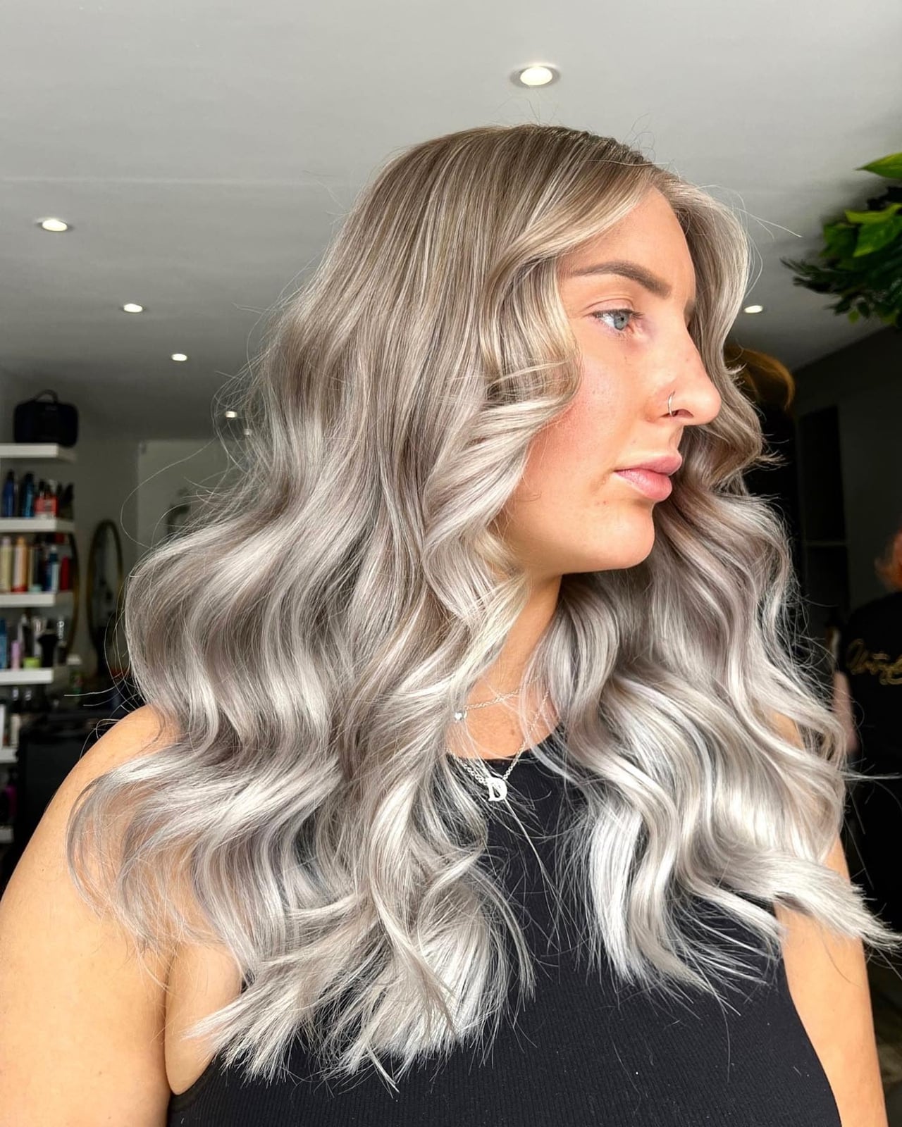 Mid-Back Ash Blonde Balayage Blowout, Wavy — Balayage Hair Blonde