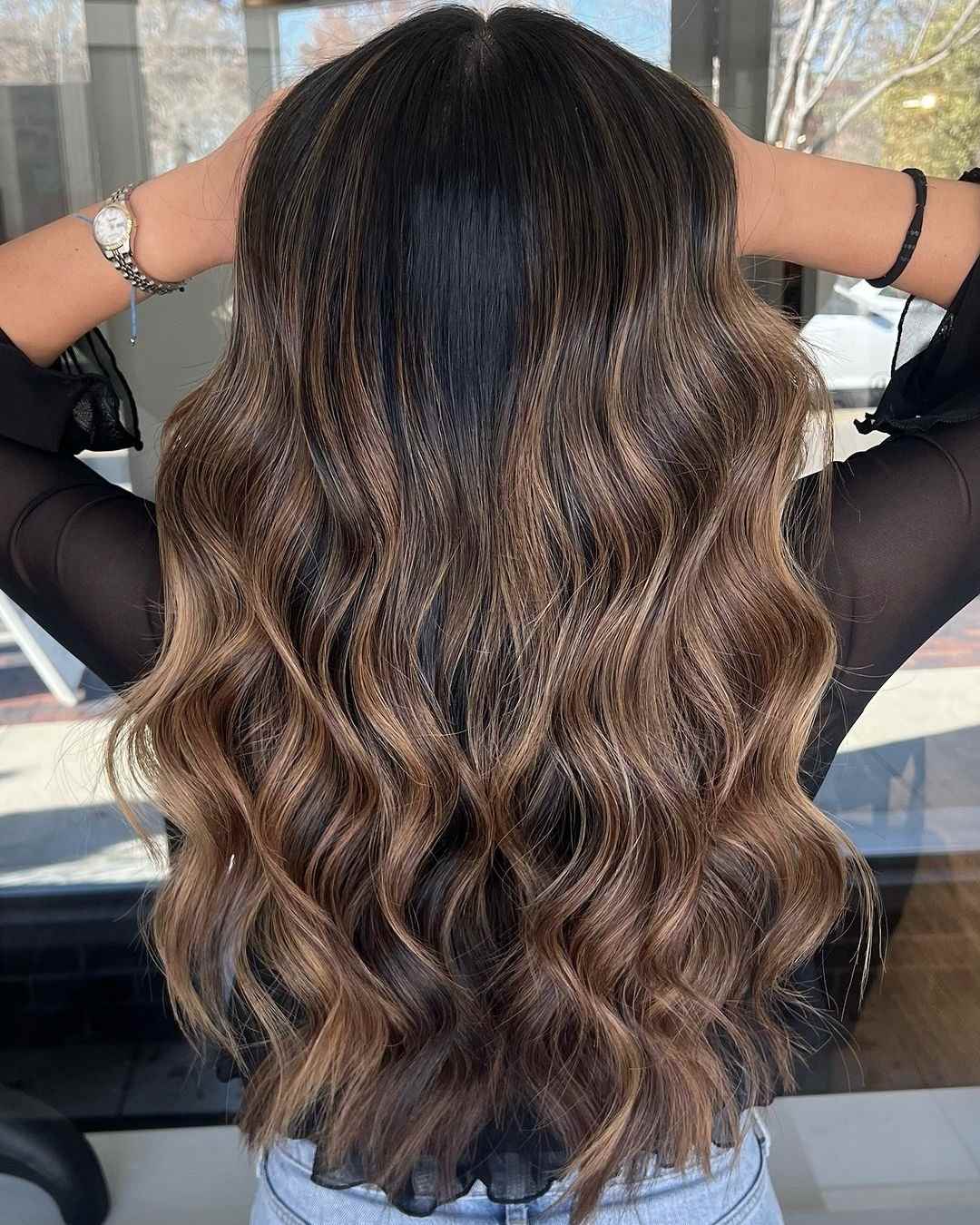 Mid-Back Dark Brown With Caramel Blonde Balayage and Wavy Blowout — Balayage Highlights