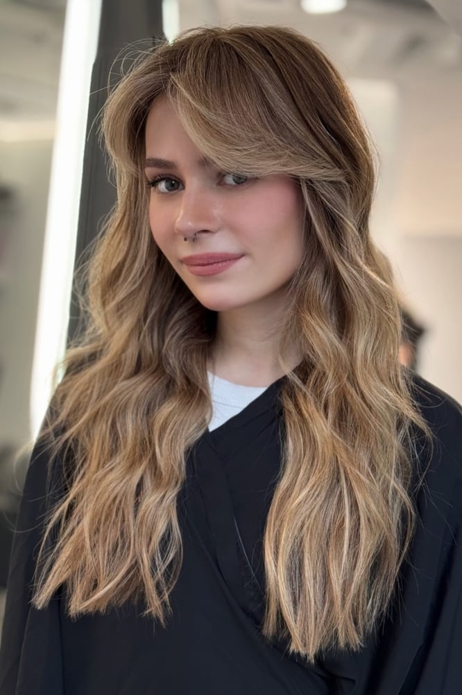 Brown Base With Soft Beige Highlights and Side Bangs, Close-Up Take