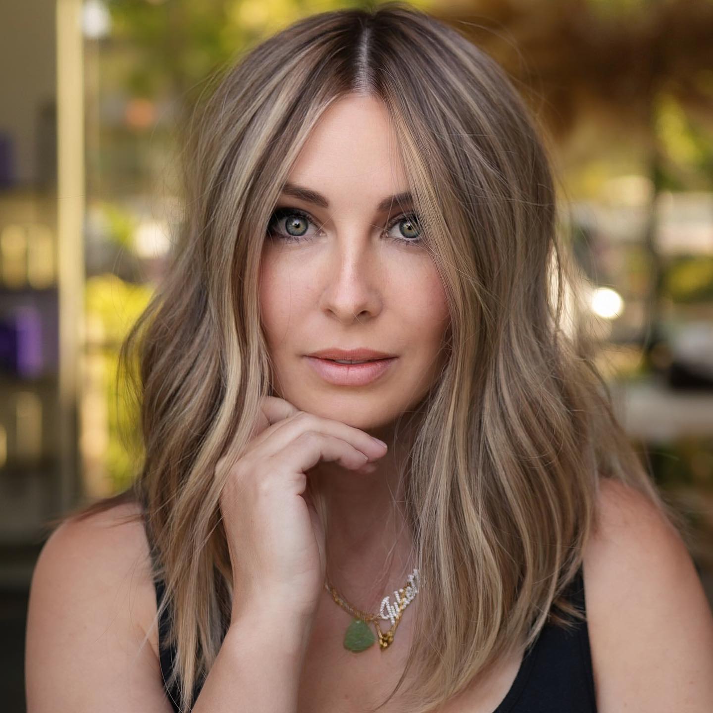 Collarbone Lob With Beige Highlights