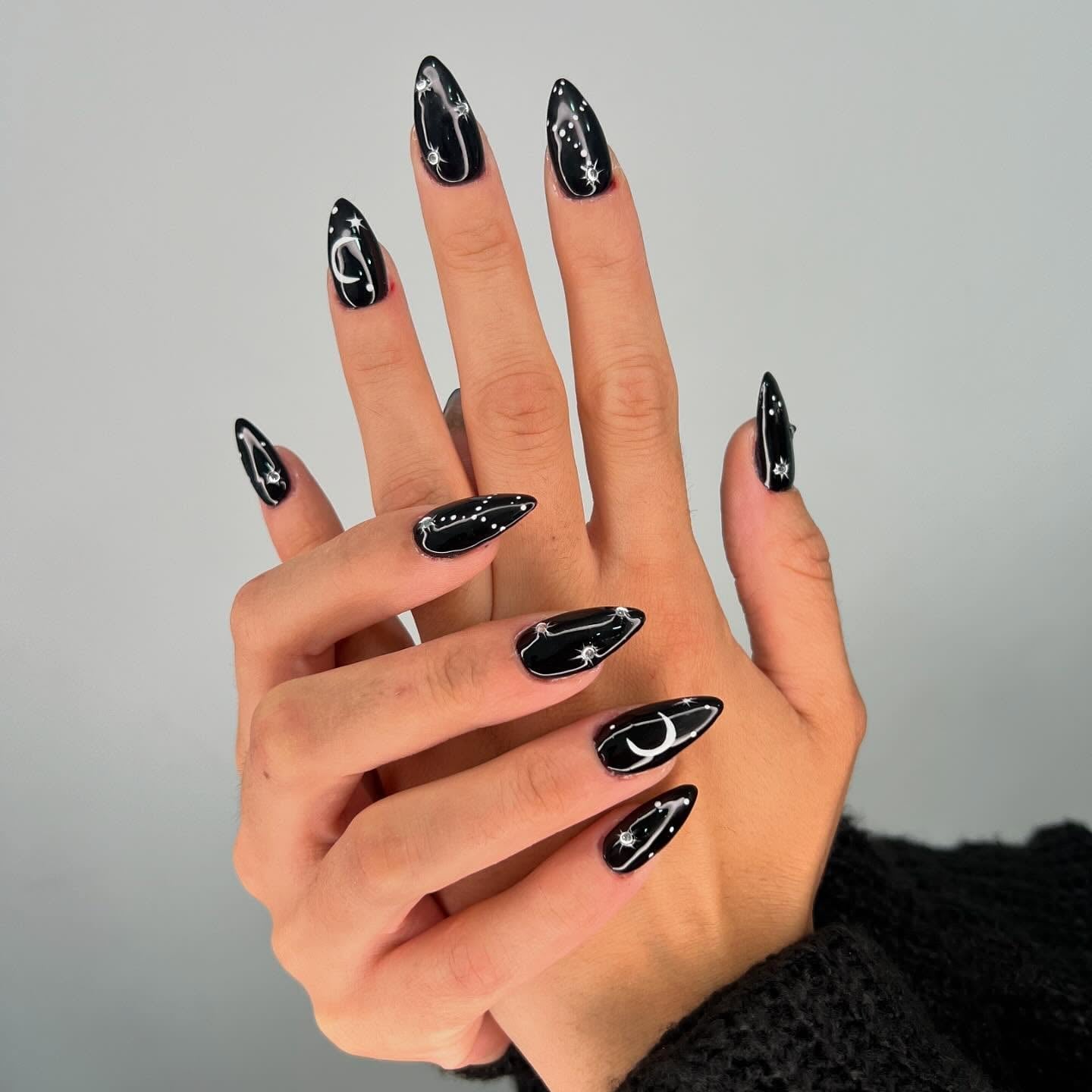 White Celestial Motifs Long Almond Nails White Celestial Motifs Long Almond Nails — Black Almond Nails
