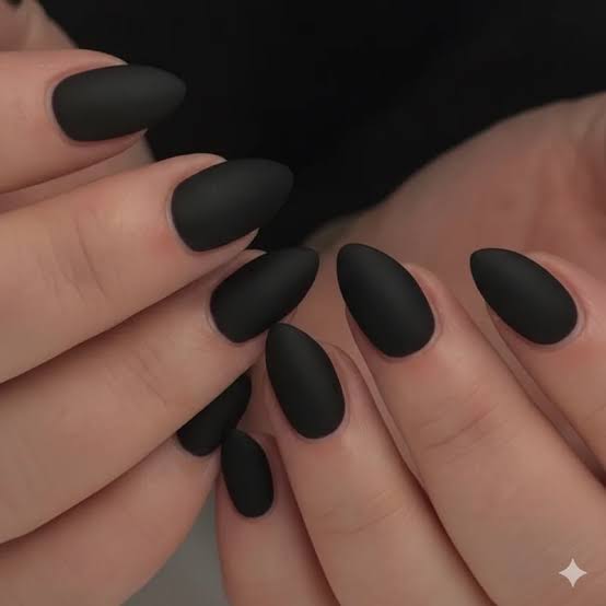 Matte Black Short Almond Nails Matte Black Short Almond Nails — Black Almond Nails