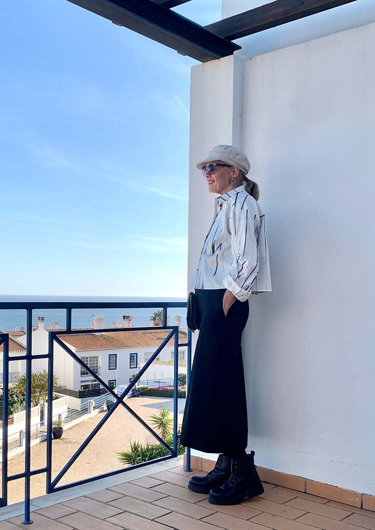 A Striped Button-Down Shirt with Black Wide-Leg, Office-Safe Version A Striped Button-Down Shirt with Black Wide-Leg, Office-Safe Version — Black and White Outfits