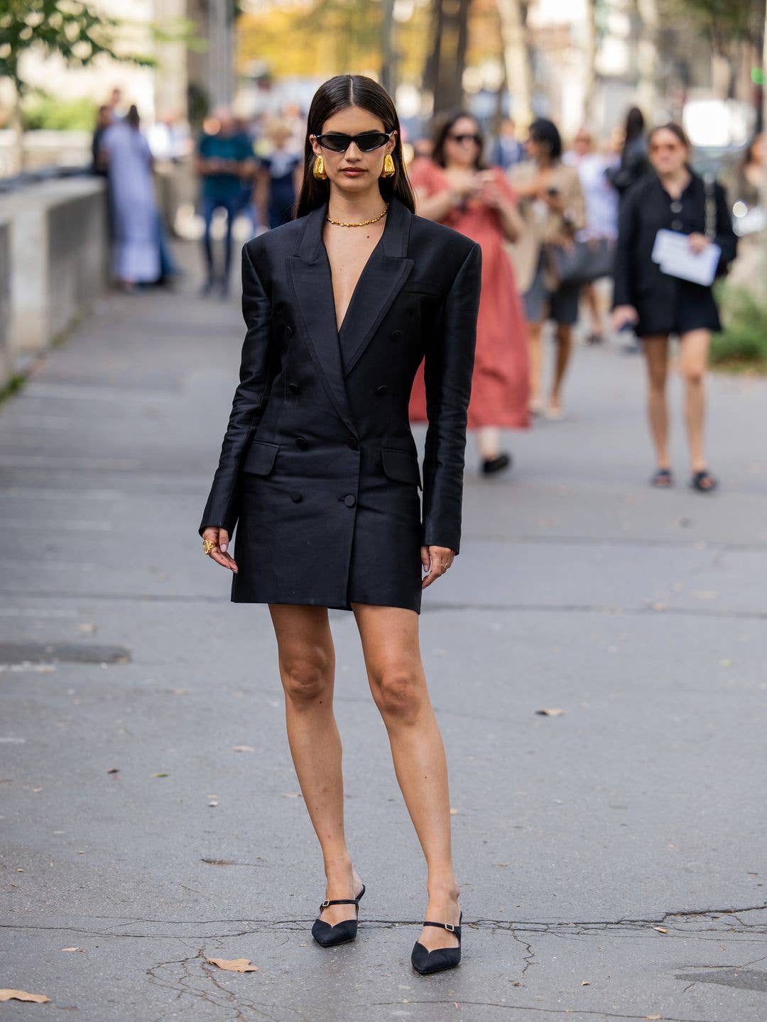 Black Blazer Worn as a Dress Black Blazer Worn as a Dress — Black Blazer Outfit