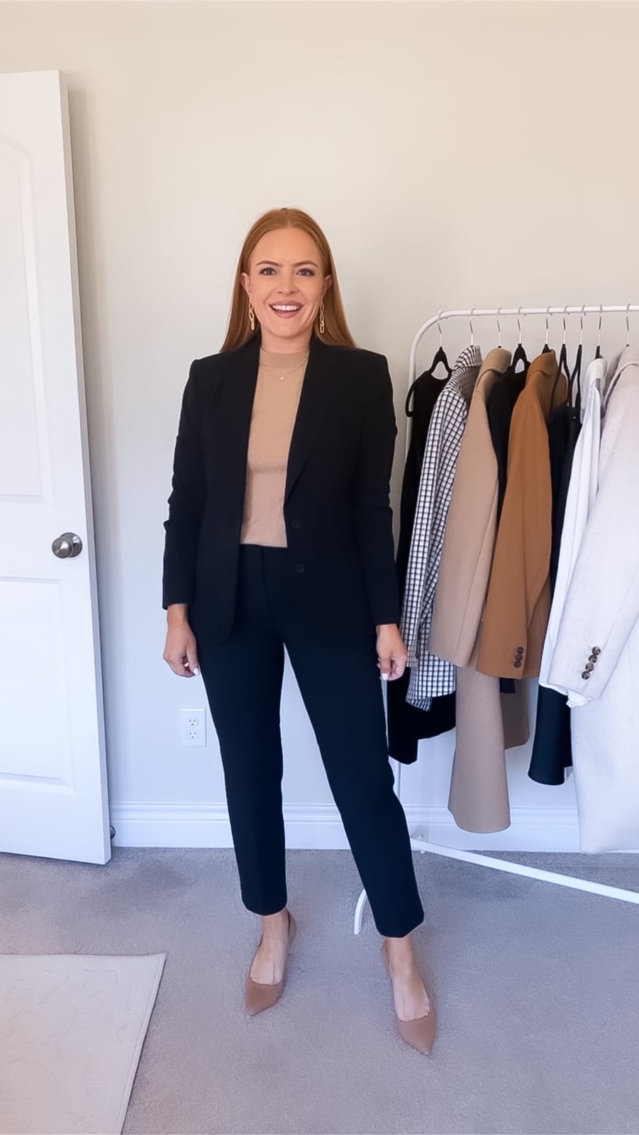 Fitted Black Blazer for Business Casual Fitted Black Blazer for Business Casual — Black Blazer Outfit