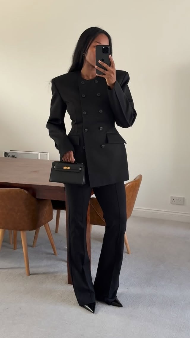 Sharp Oversized Black Blazer and Trousers Sharp Oversized Black Blazer and Trousers — Black Blazer Outfit