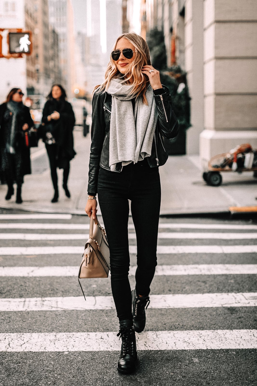 Black Combat Boots With Skinny Jeans And Leather Jacket Black Combat Boots With Skinny Jeans And Leather Jacket — Black Boots Outfit