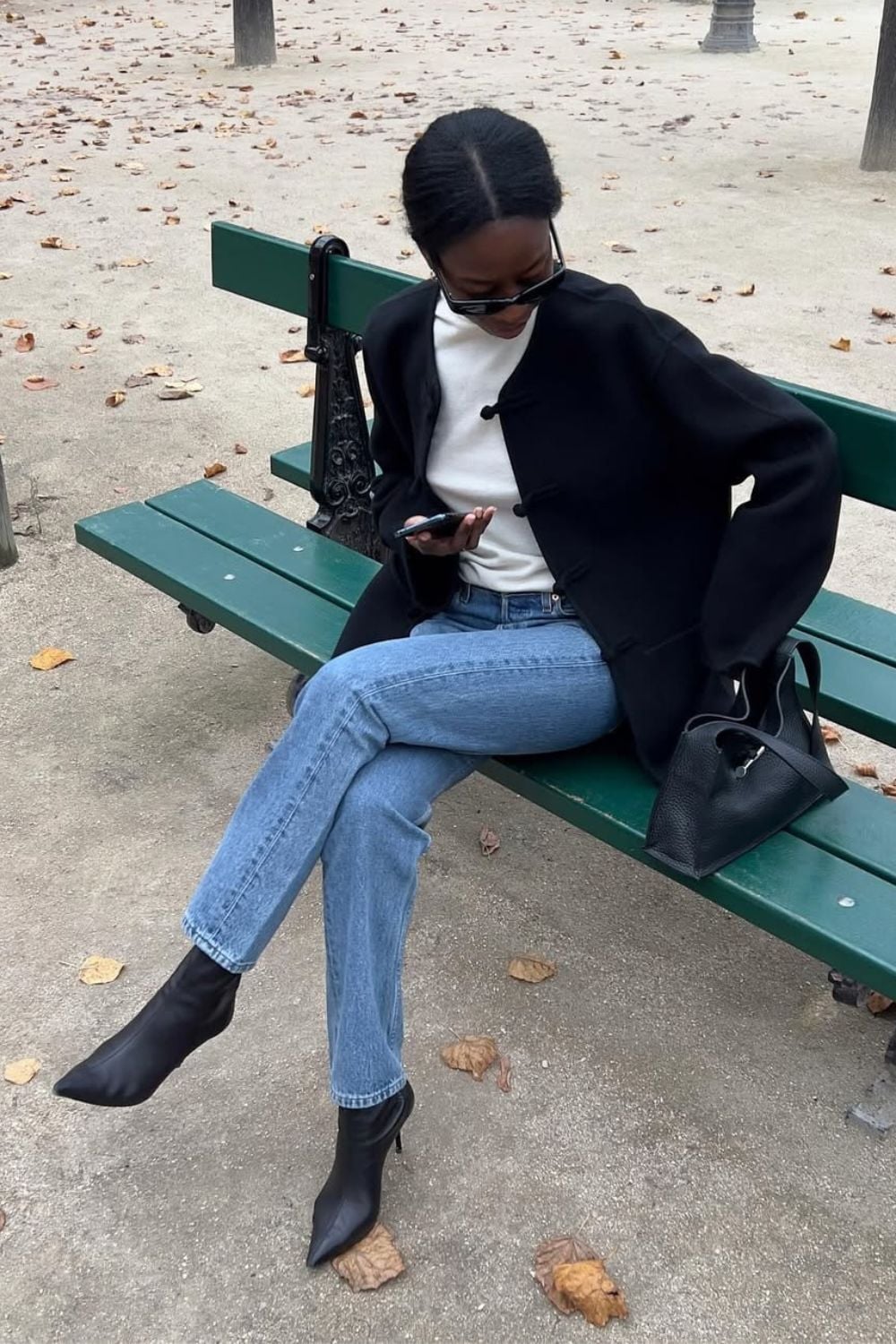 Black Ankle Boots With Straight Leg Jeans And Blazer Black Ankle Boots With Straight Leg Jeans And Blazer — Black Boots Outfit