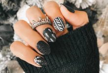 Holiday and Christmas Nail Art Inspiration} - Dressed to Kill