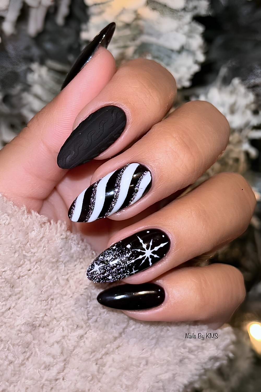 Long Sharp Almond Black Texture Patterns Long Sharp Almond Black Texture Patterns — Black Christmas Nails
