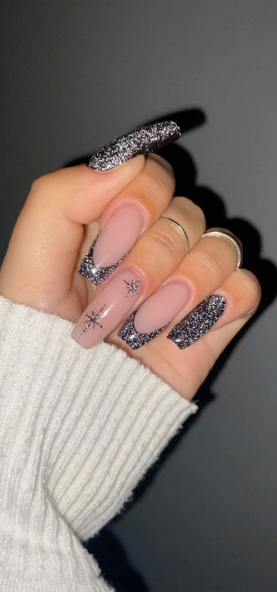 Long Coffin Glitter French Tips Stars Long Coffin Glitter French Tips Stars — Black Christmas Nails