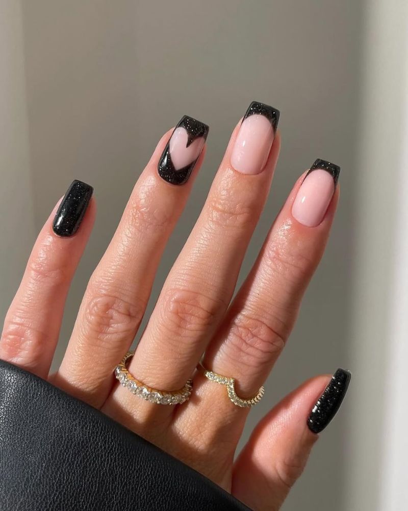Medium Almond Black French Gold Foil Medium Almond Black French Gold Foil — Black French Nails