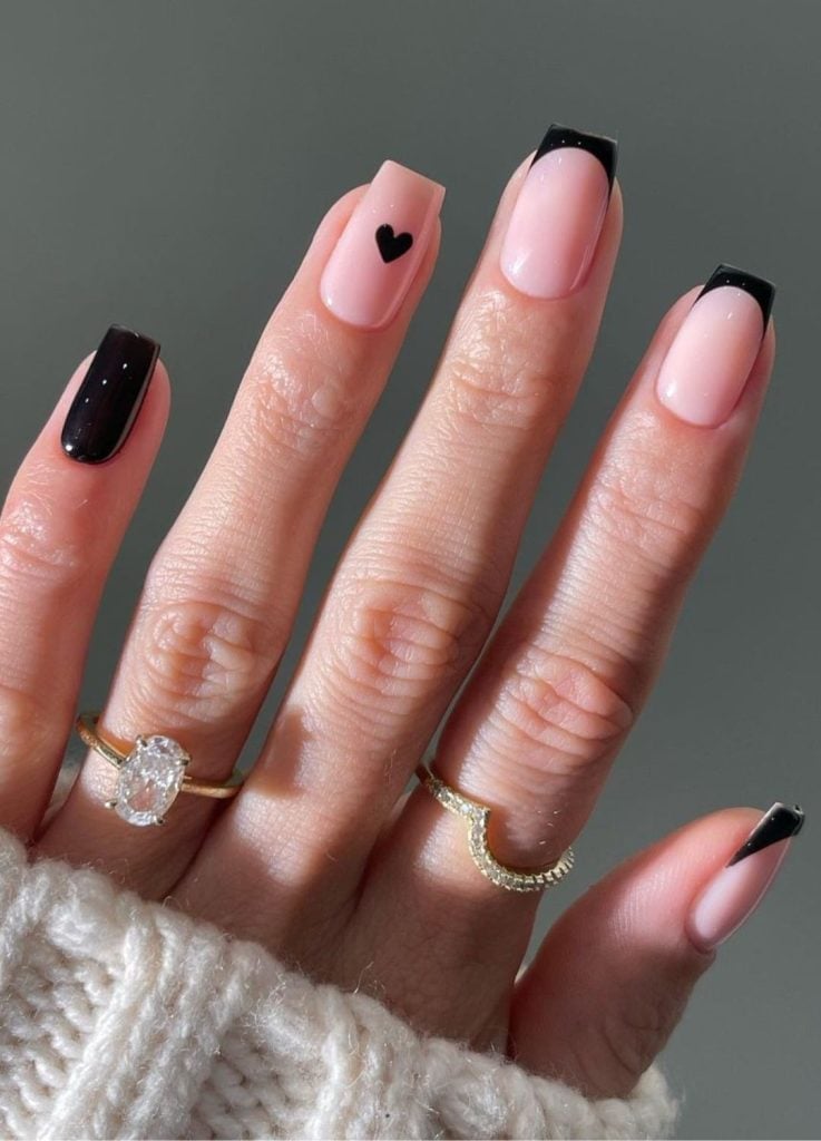 Short Square Black French Pink Heart Short Square Black French Pink Heart — Black French Nails