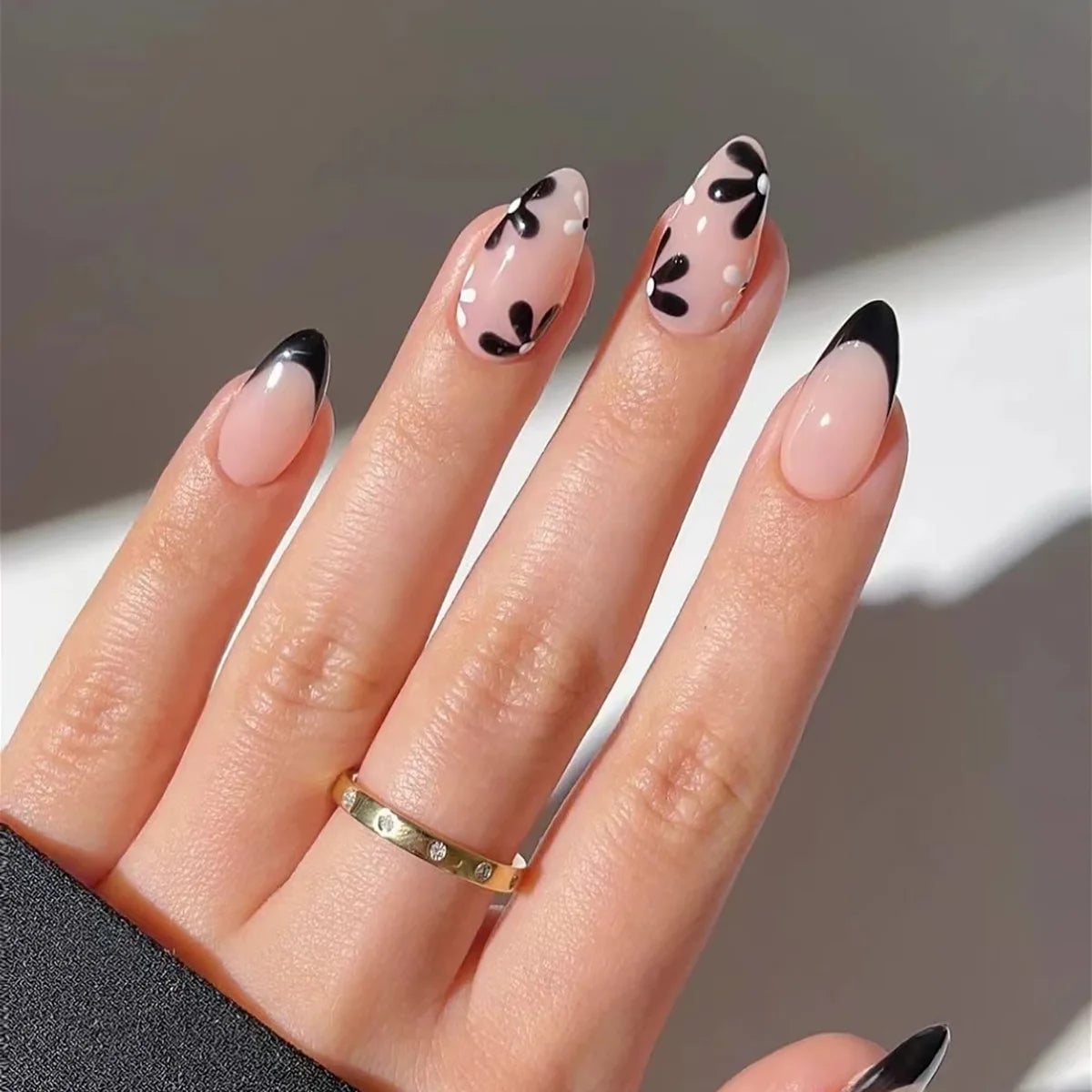 Floral and Dot Black French Almond Nails Floral and Dot Black French Almond Nails — Black French Tip Nails
