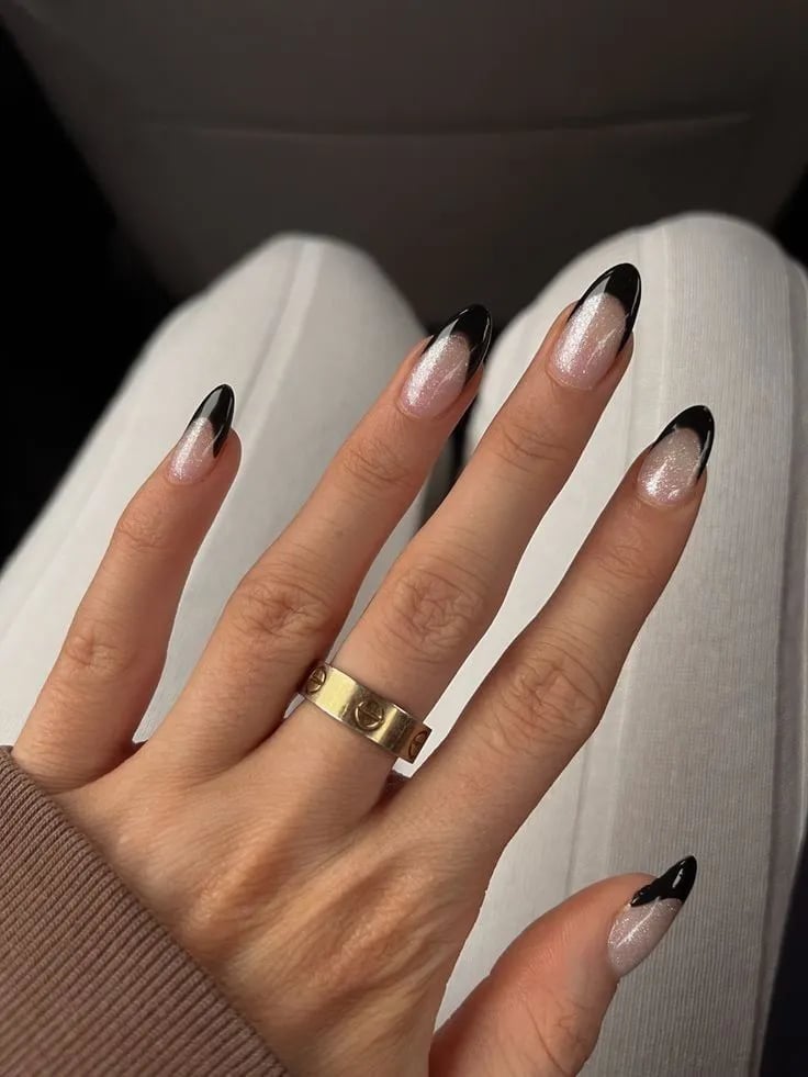 Shimmer Black French Medium Almond Nails Shimmer Black French Medium Almond Nails — Black French Tip Nails
