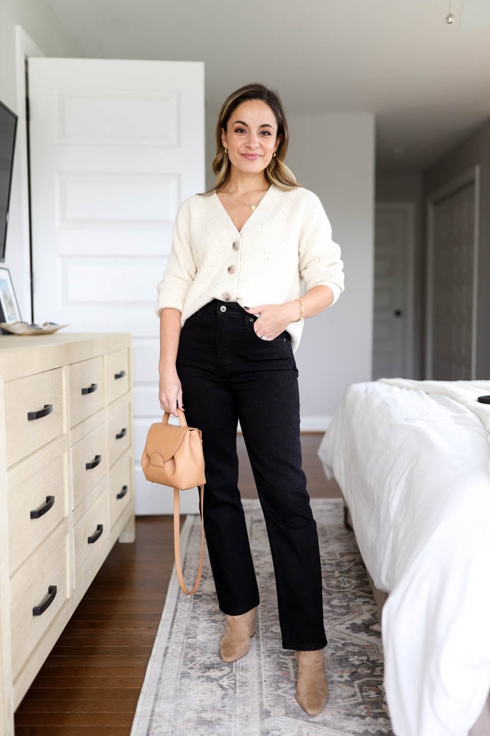 Straight Leg Black Jeans with Cream Cardigan and Tan Ankle Boots — Black Jeans Outfits