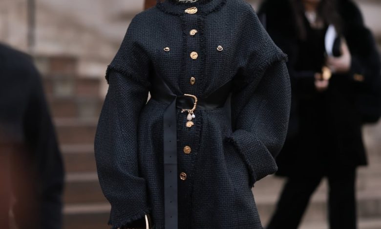 7 All-Black Outfits to Rule the Winter Streets