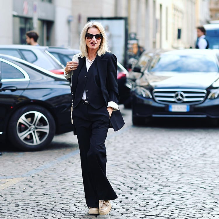 Black three-piece suit with white t-shirt Black three-piece suit with white t-shirt — Black Outfits