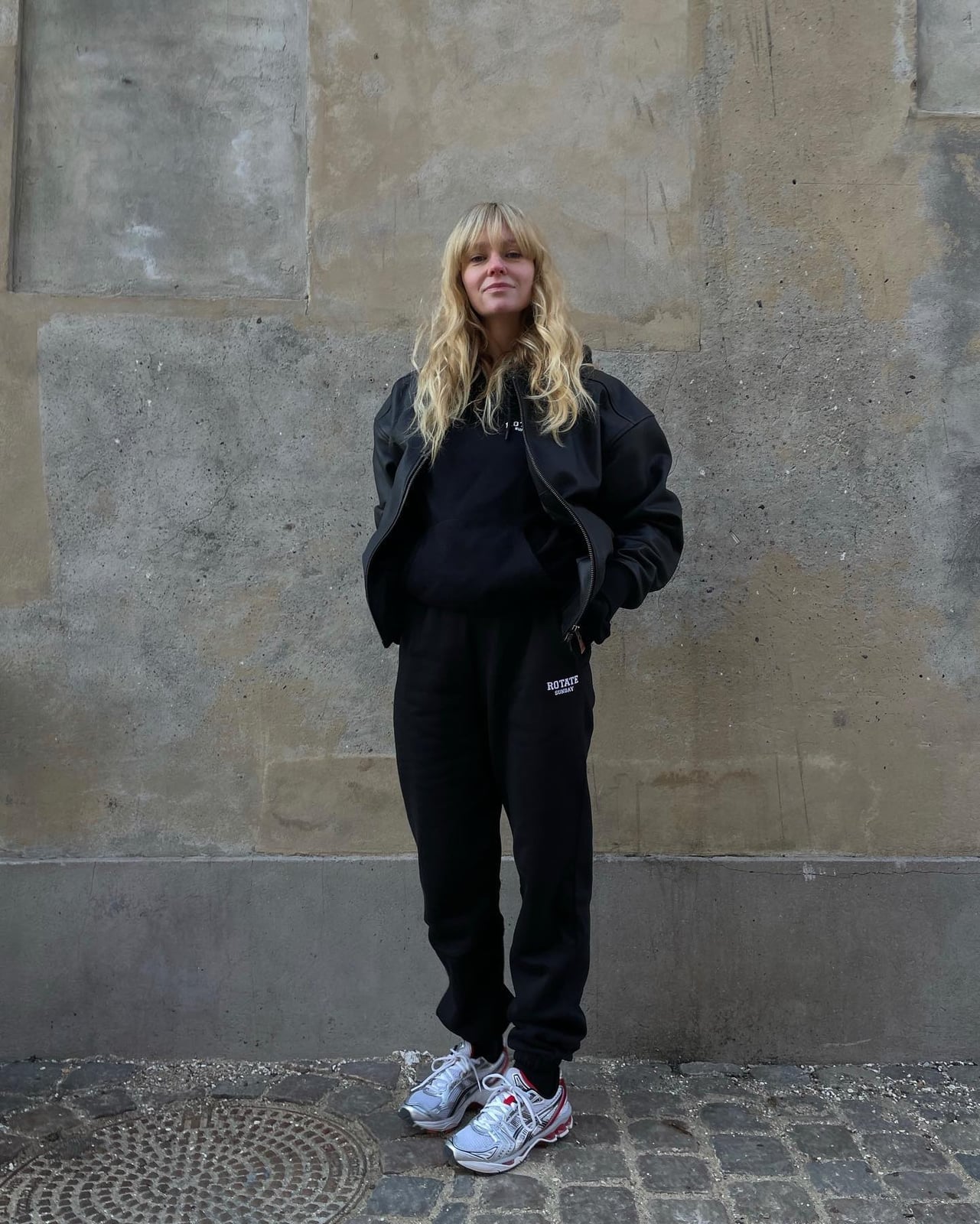 Oversized Leather Bomber Jacket With Sweatpants — Black Sweatpants Outfit