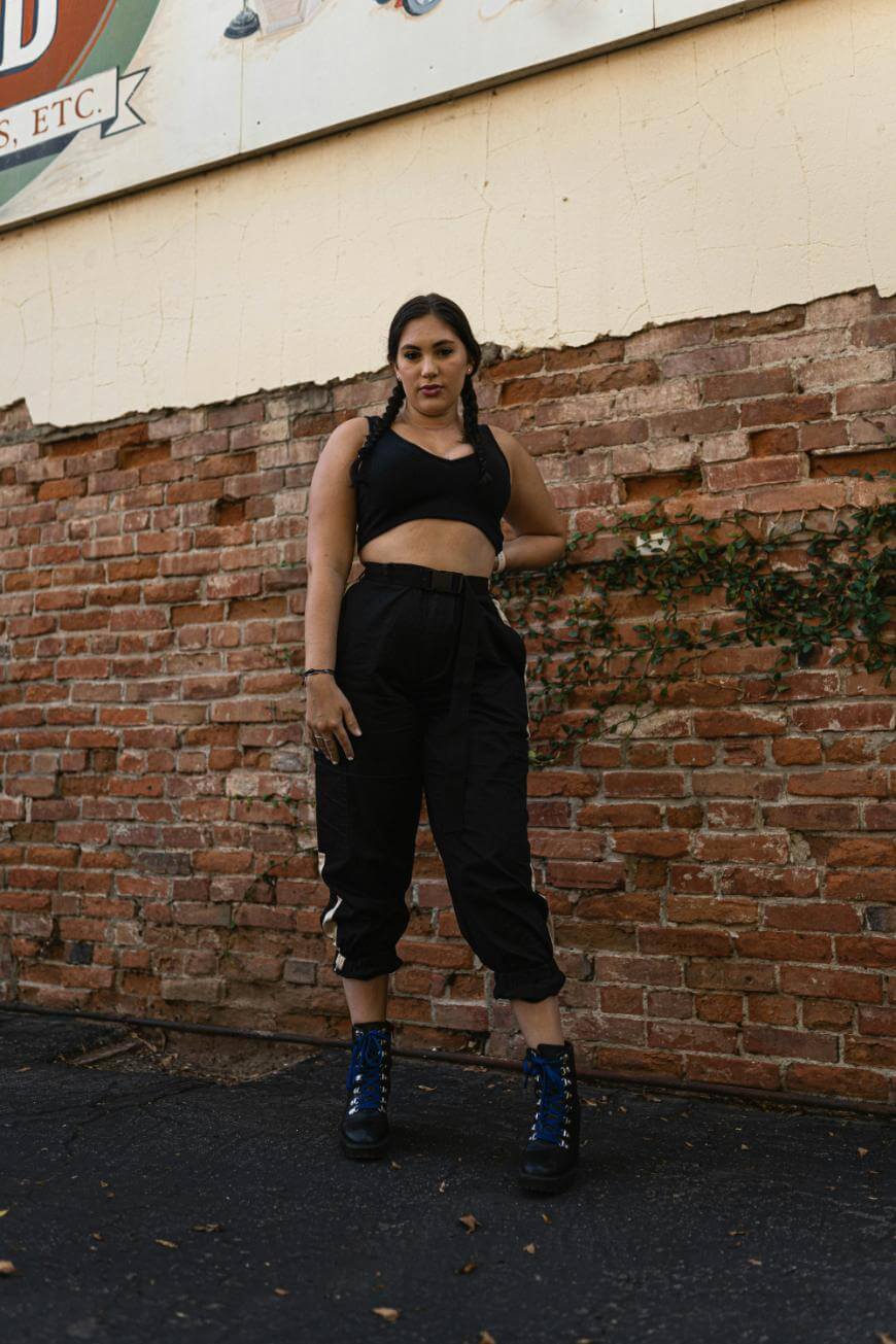 High Waisted Sweatpants With Lace-Up Boots — Black Sweatpants Outfit