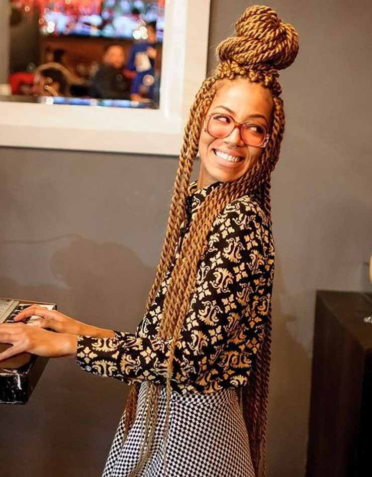 Mid-Back Honey Blonde Braids Loose Wavy Hair