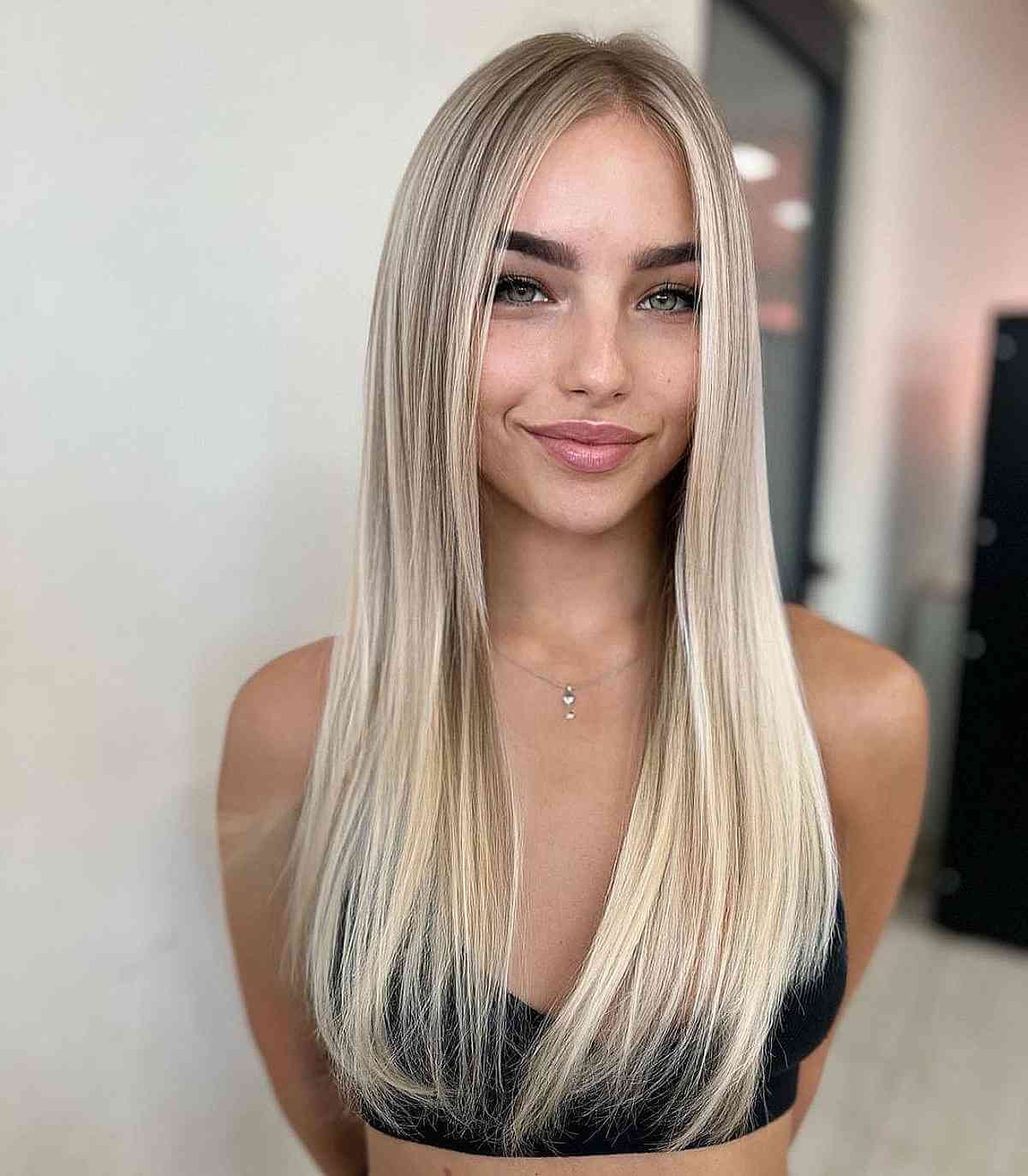 Thick Wavy Mid-Back Ash Blonde With Highlights — Blonde Haircuts