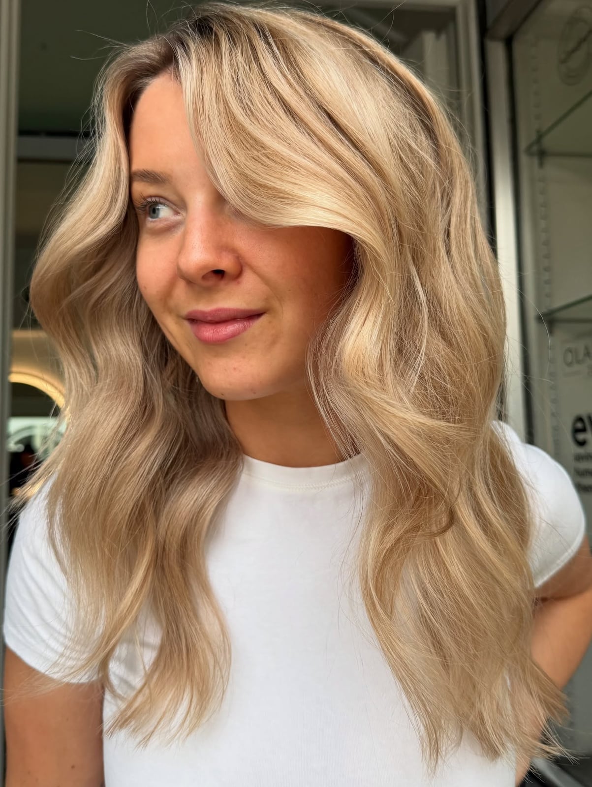 Mid-Back Golden Blonde With Side-Swept Bangs — Blonde Haircuts