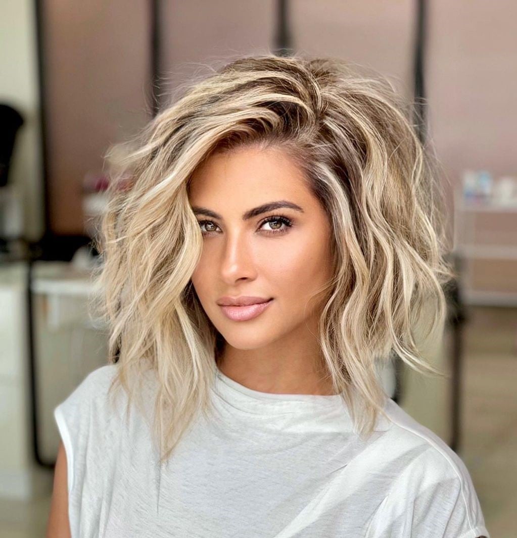Collarbone Bob With Root Shadow — Blonde Haircuts