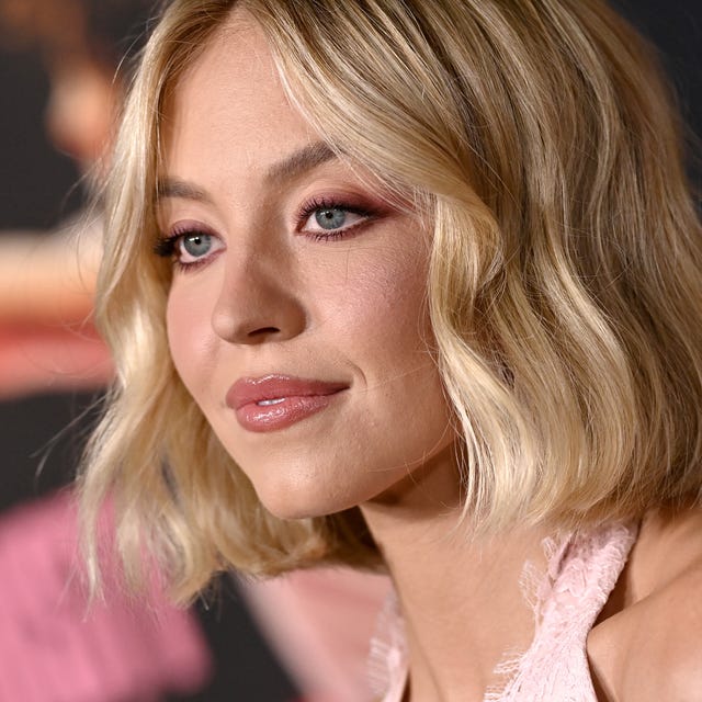 Sleek Chin Bob In Cool Ash Blonde, подбородок — Blonde Short Hair