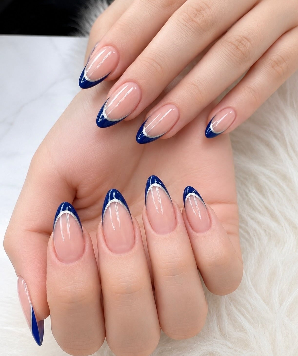 Deep Blue French Tip With Silver Outline Medium Almond Nails Deep Blue French Tip With Silver Outline Medium Almond Nails — Blue Almond Nails