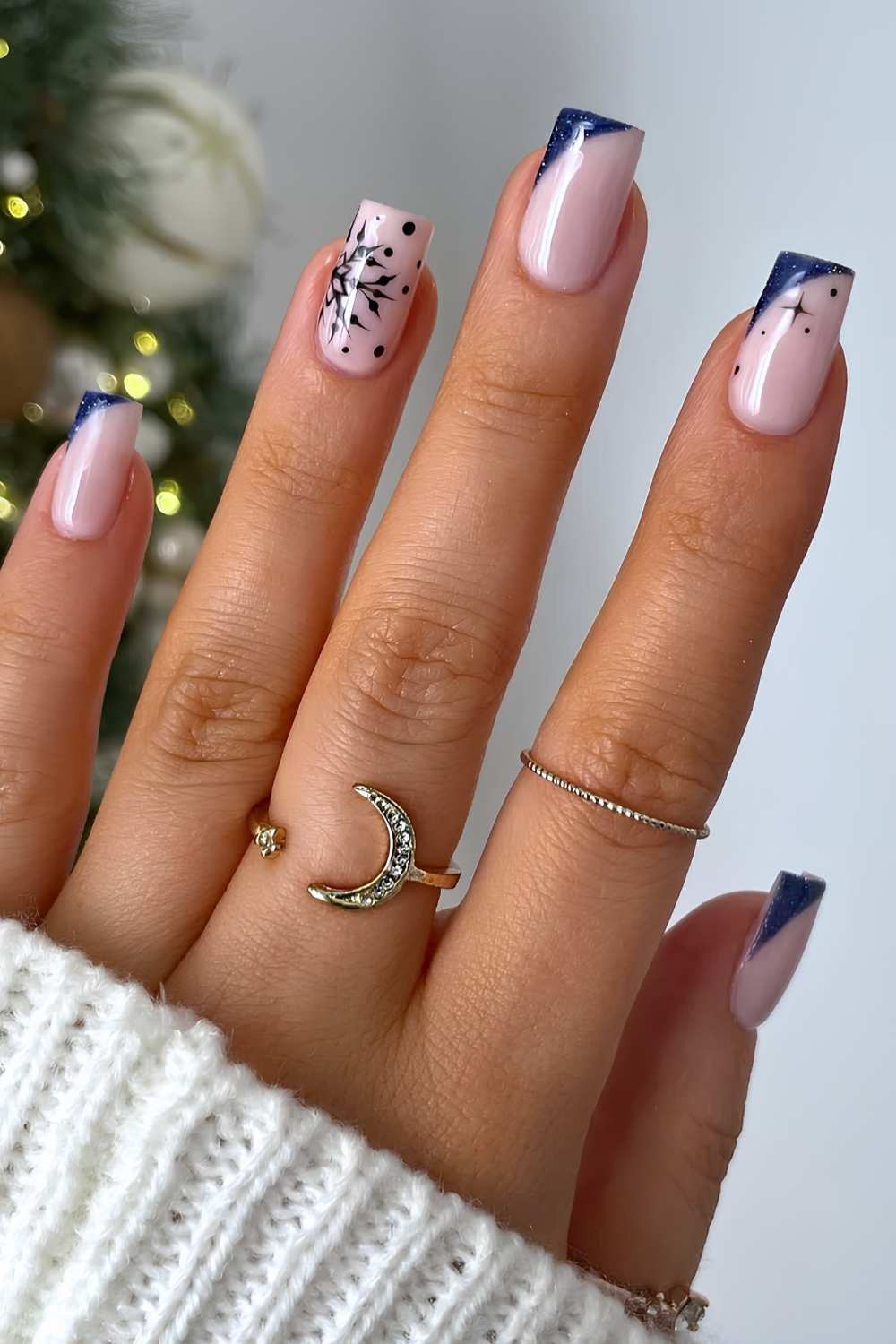 Medium Soft Square Pink Navy French Snowflake Nails, мягкий квадрат Medium Soft Square Pink Navy French Snowflake Nails, мягкий квадрат — Blue Christmas Nails