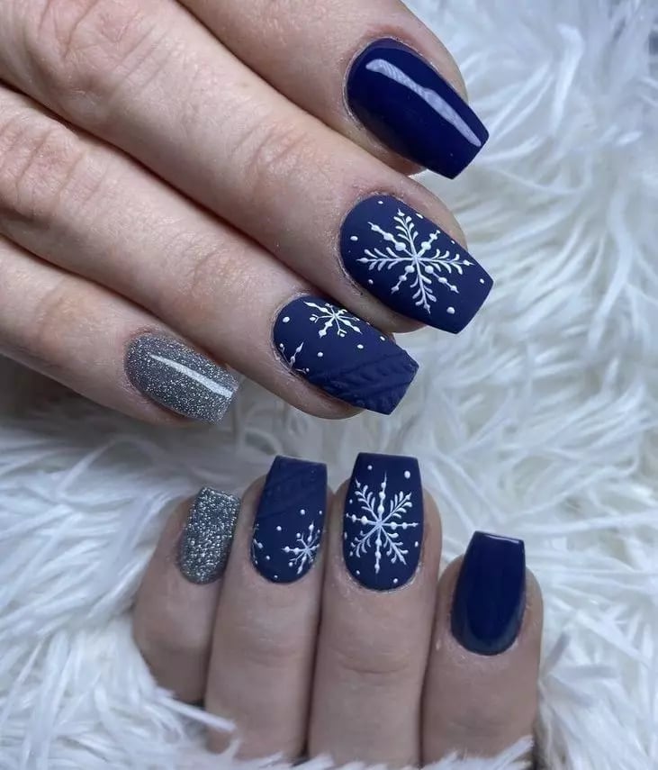 Long Coffin Navy Matte Knit Snowflake Nails Long Coffin Navy Matte Knit Snowflake Nails — Blue Christmas Nails