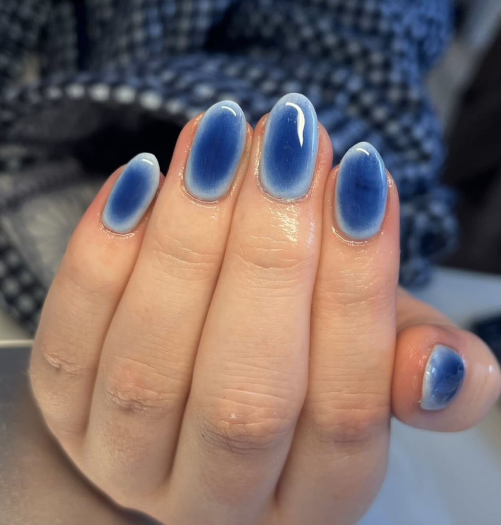 Blue Velvet Gradient Glossy Medium Oval Nails Blue Velvet Gradient Glossy Medium Oval Nails — Blue Nails