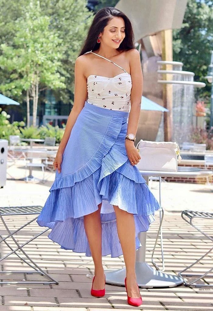 Light Blue Ruffled Tiered Midi Skirt with Floral Top — Blue Skirt Outfit