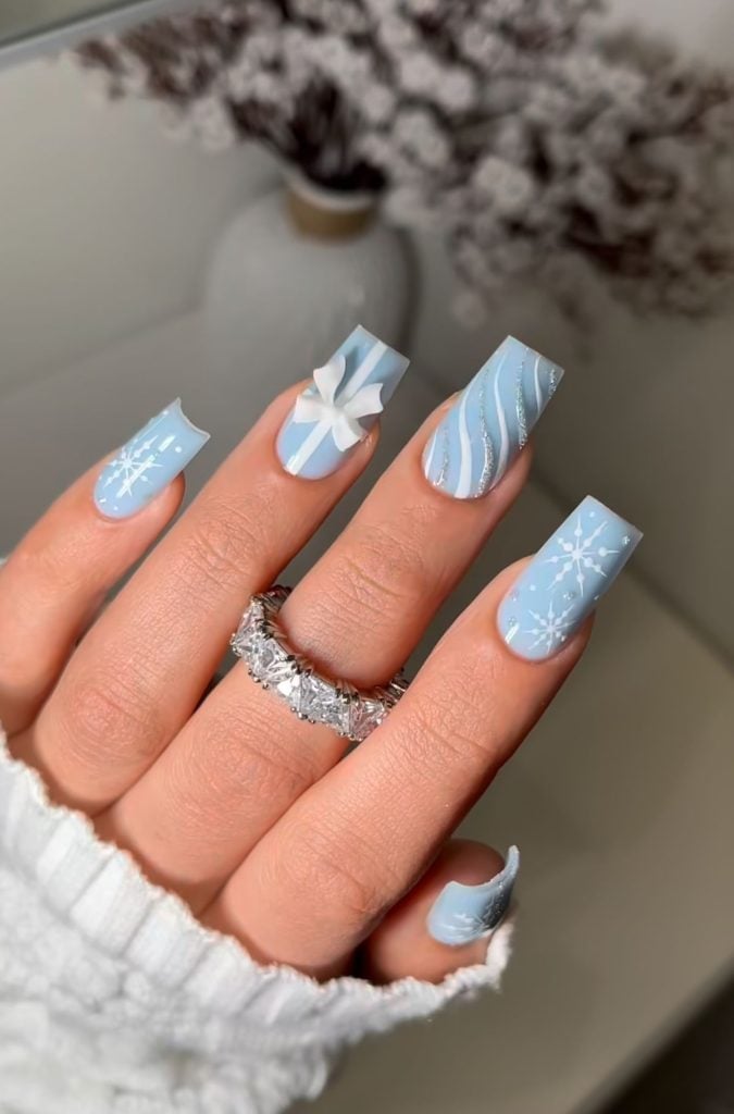 Long Coffin Baby Blue 3D Bow Snowflake Nails Long Coffin Baby Blue 3D Bow Snowflake Nails — Blue Winter Nails