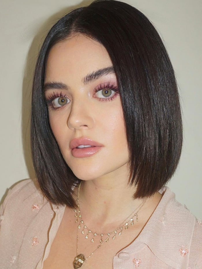 Glossy Collarbone Dark Brown Bob — Blunt Bob