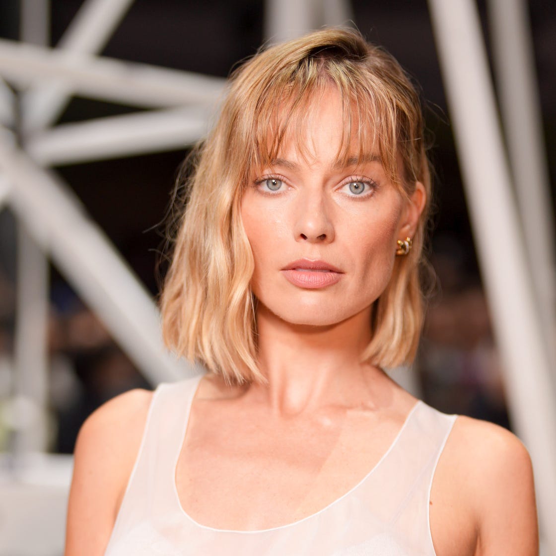 Collarbone Bob With Curtain Bangs — Bob for Fine Hair