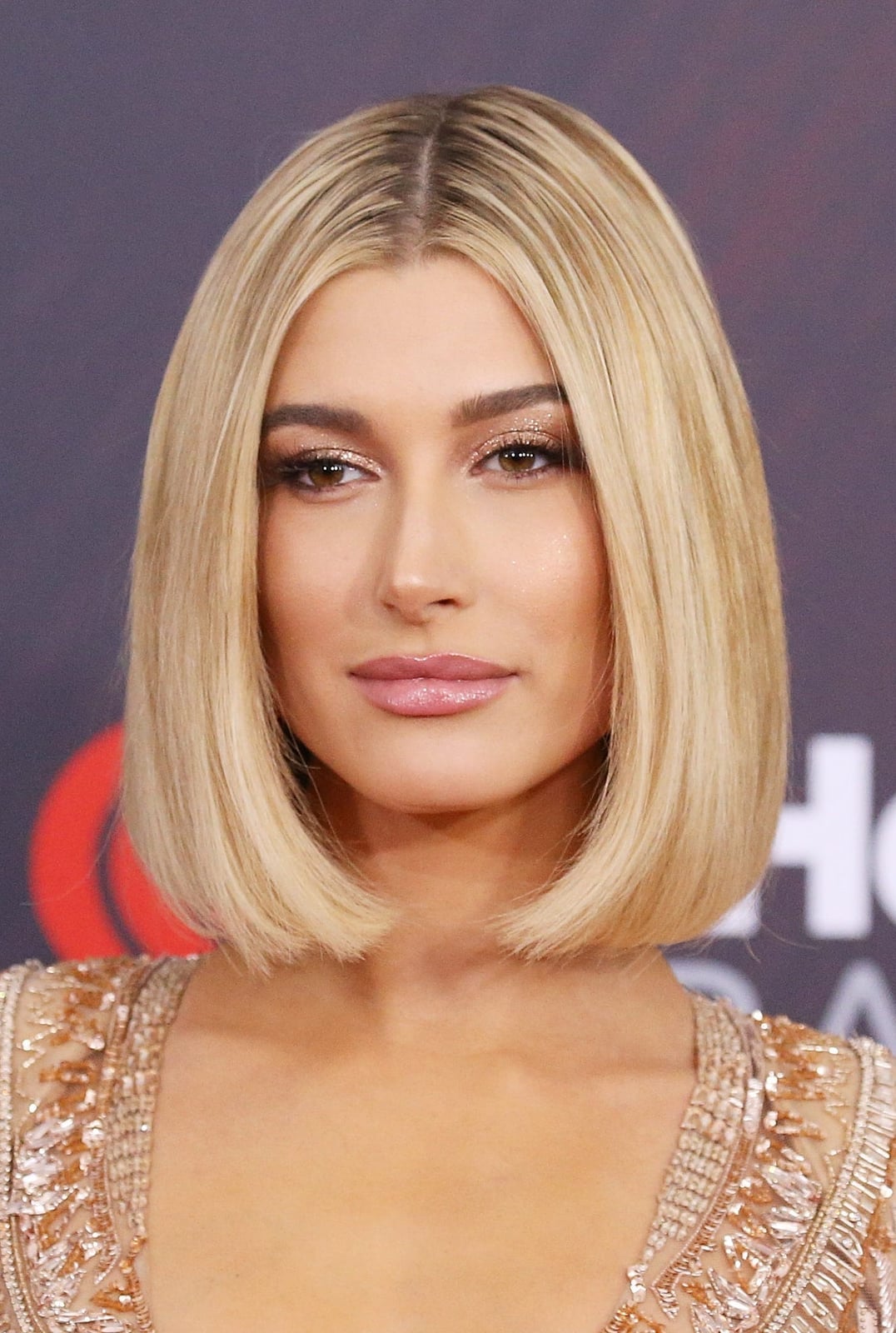 Ash Blonde Bob With Curtain Bangs and Soft Waves — Bob Hairstyles
