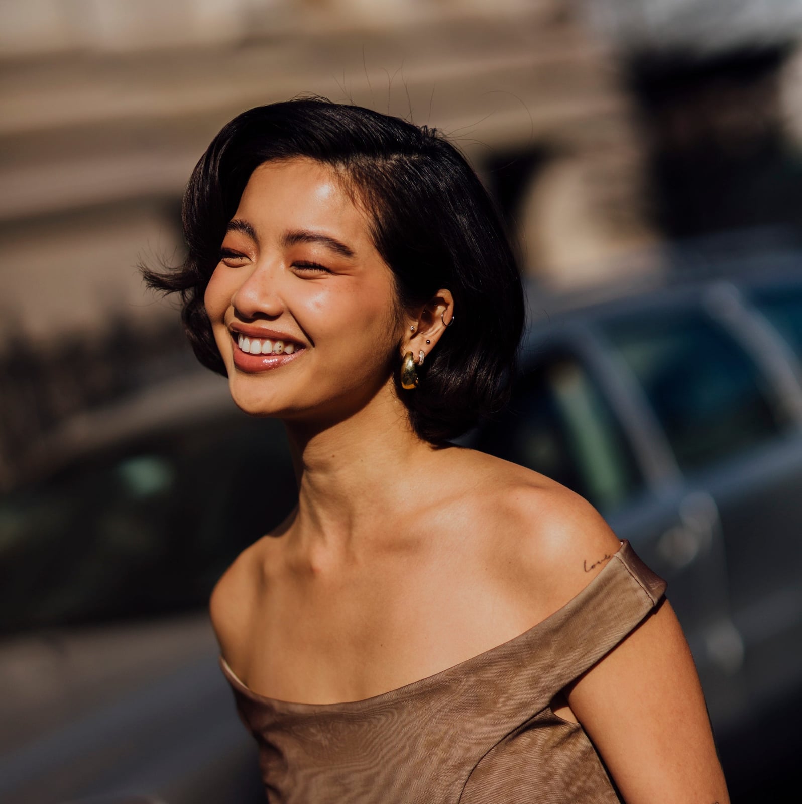 Voluminous Chin Bob With Soft Waves and Highlights — Bob Hairstyles